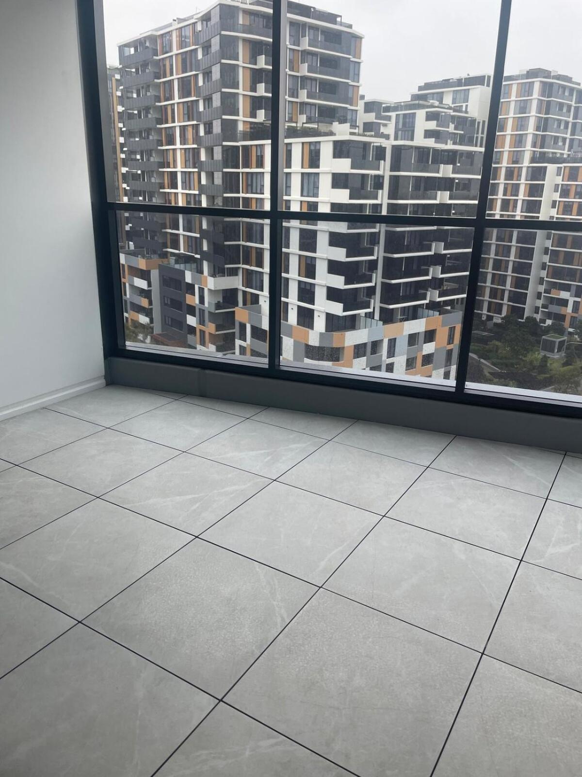 Apartment 1 Bedroom With Balcony
