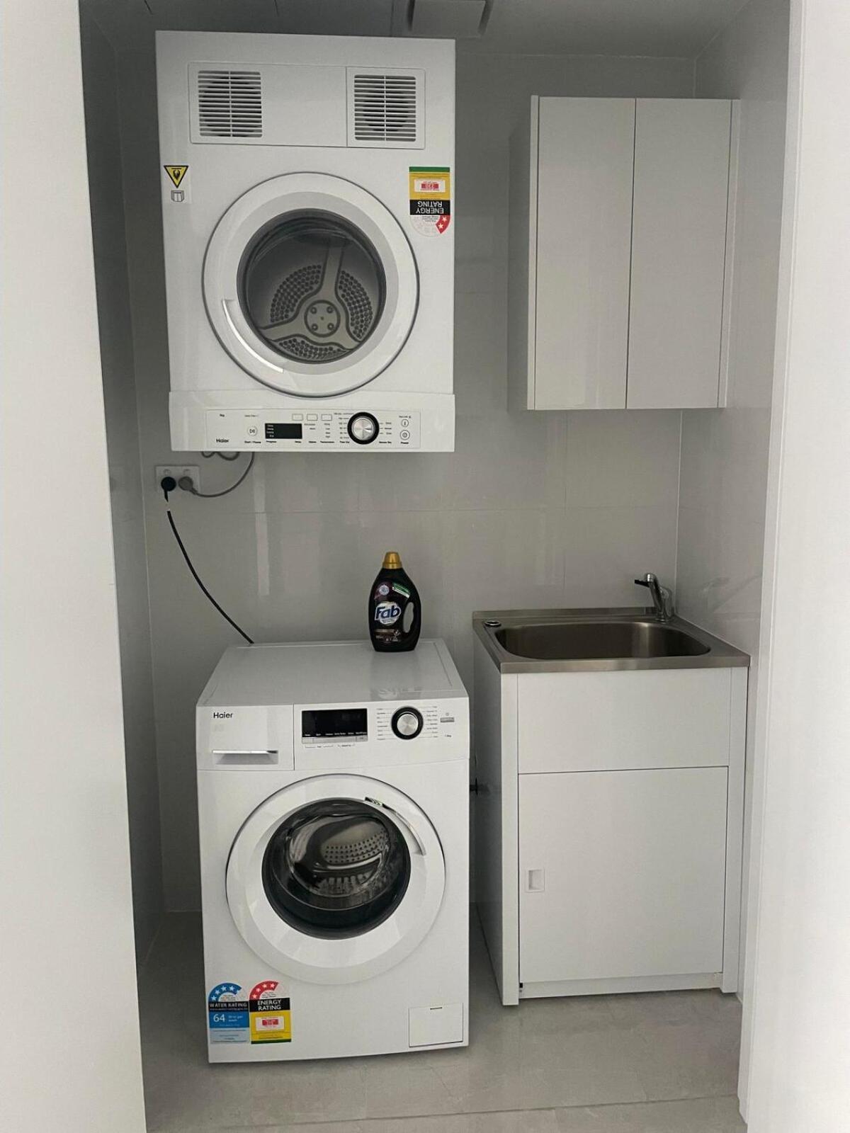 1 Bedroom With Balcony Apartment *